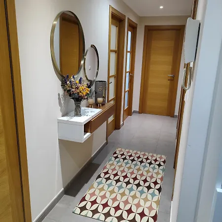 Apartamento Piso Céntrico En Con Aparcamiento *